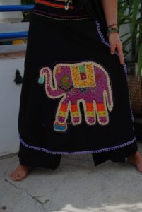 Pantalón artesana faldón elefante